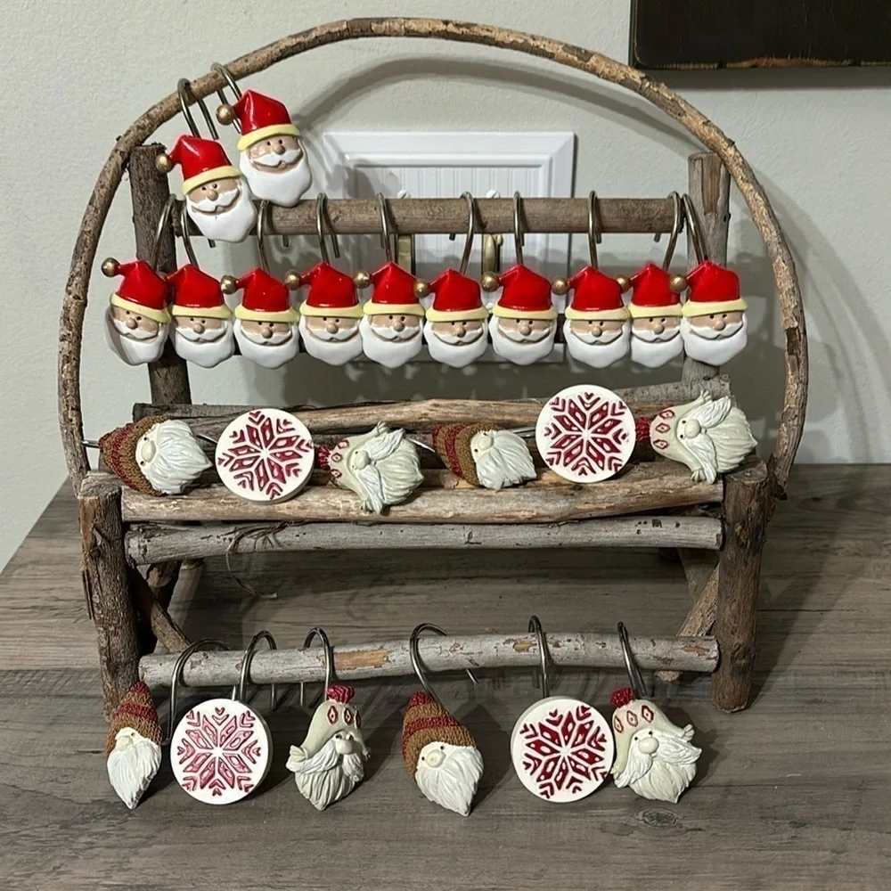 EUC! TWO SETS OF SHOWER CURTAIN HOOKS 12 SANTA HOOKS AND 12 GNOME W/SN…